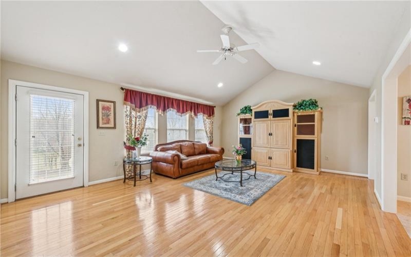 1705 Sawmill Road, Greensburg, 15601, 4 Bedrooms Bedrooms, 9 Rooms Rooms,3 BathroomsBathrooms,Residential,For Sale,Sawmill Road,1688204