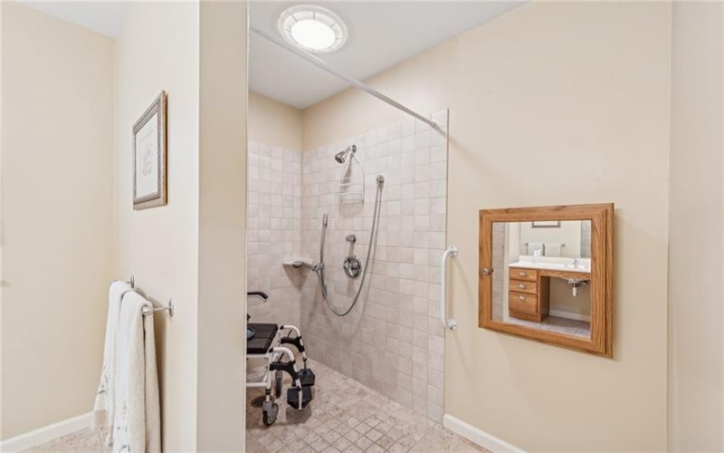 1705 Sawmill Road, Greensburg, 15601, 4 Bedrooms Bedrooms, 9 Rooms Rooms,3 BathroomsBathrooms,Residential,For Sale,Sawmill Road,1688204