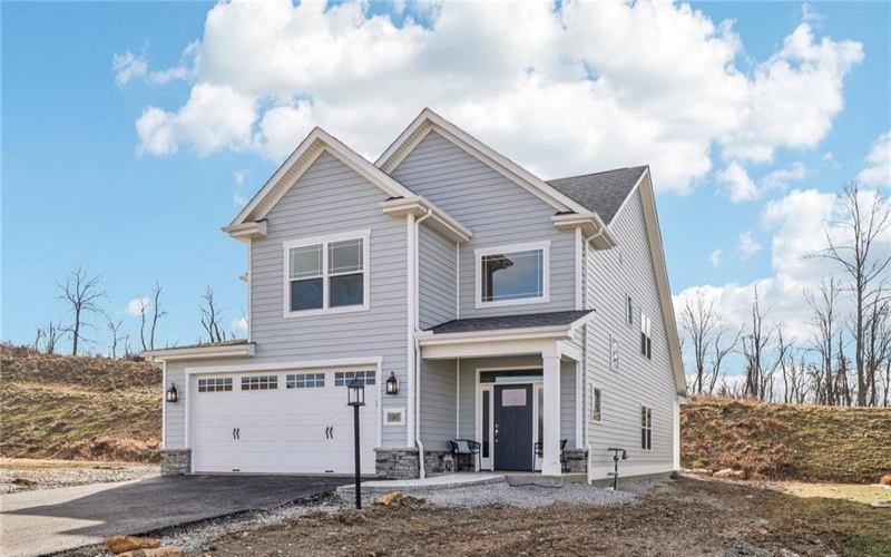 1045 Lakeside Drive, McDonald, 15057, 3 Bedrooms Bedrooms, 11 Rooms Rooms,2.1 BathroomsBathrooms,Residential,For Sale,Lakeside Drive,1687848