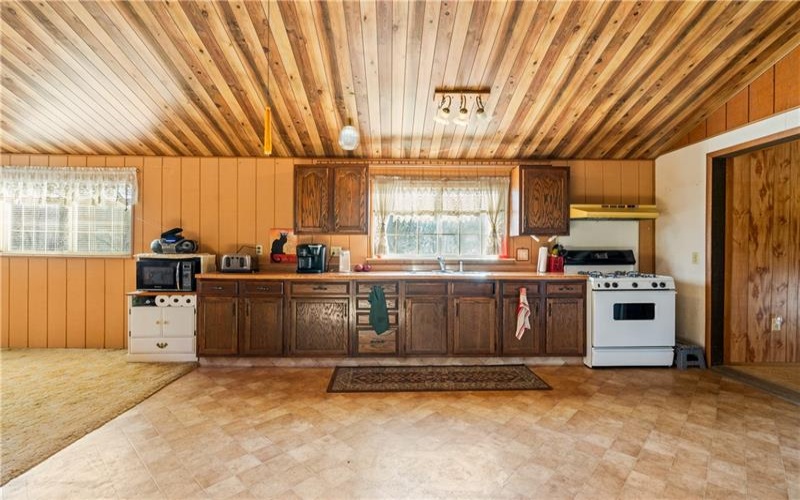 48 Vesta St, Denbo, 15429, 3 Bedrooms Bedrooms, 9 Rooms Rooms,1.1 BathroomsBathrooms,Residential,For Sale,Vesta St,1688524