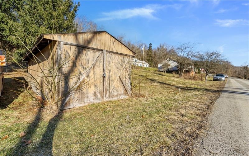 48 Vesta St, Denbo, 15429, 3 Bedrooms Bedrooms, 9 Rooms Rooms,1.1 BathroomsBathrooms,Residential,For Sale,Vesta St,1688524