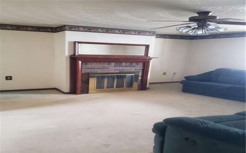10150 Fairmont St, Irwin, 15642, 3 Bedrooms Bedrooms, 9 Rooms Rooms,2.1 BathroomsBathrooms,Residential,For Sale,Fairmont St,1688398