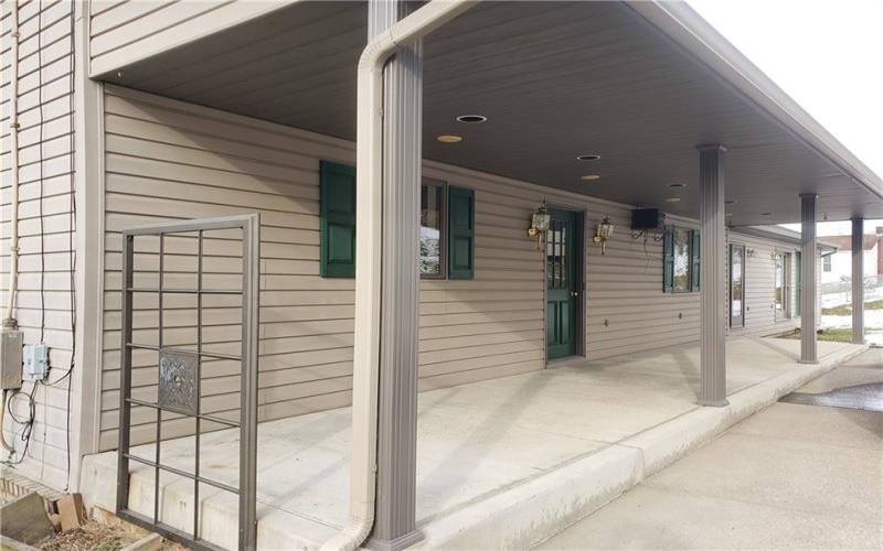 10150 Fairmont St, Irwin, 15642, 3 Bedrooms Bedrooms, 9 Rooms Rooms,2.1 BathroomsBathrooms,Residential,For Sale,Fairmont St,1688398