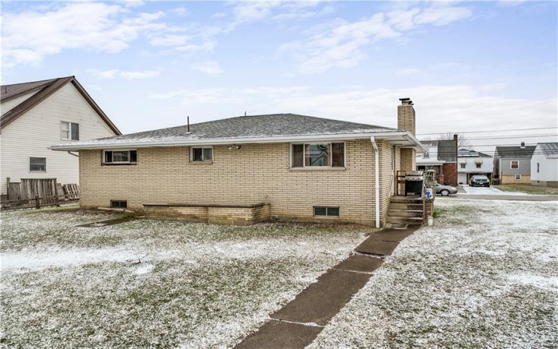 1106 Henry St, Rostraver Township, 15012, 2 Bedrooms Bedrooms, 5 Rooms Rooms,1 BathroomBathrooms,Residential,For Sale,Henry St,1688495