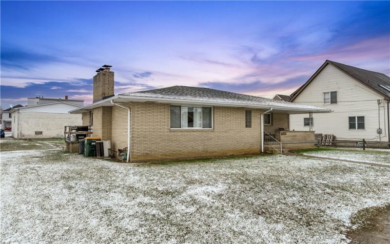 1106 Henry St, Rostraver Township, 15012, 2 Bedrooms Bedrooms, 5 Rooms Rooms,1 BathroomBathrooms,Residential,For Sale,Henry St,1688495