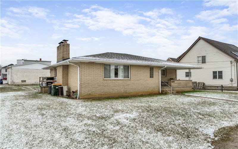 1106 Henry St, Rostraver Township, 15012, 2 Bedrooms Bedrooms, 5 Rooms Rooms,1 BathroomBathrooms,Residential,For Sale,Henry St,1688495