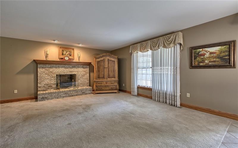 1061 Frye Road, Jeannette, 15644, 4 Bedrooms Bedrooms, 10 Rooms Rooms,3.1 BathroomsBathrooms,Residential,For Sale,Frye Road,1688591