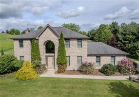 1061 Frye Road, Jeannette, 15644, 4 Bedrooms Bedrooms, 10 Rooms Rooms,3.1 BathroomsBathrooms,Residential,For Sale,Frye Road,1688591