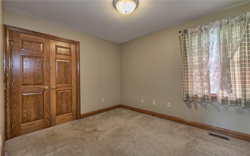 1061 Frye Road, Jeannette, 15644, 4 Bedrooms Bedrooms, 10 Rooms Rooms,3.1 BathroomsBathrooms,Residential,For Sale,Frye Road,1688591