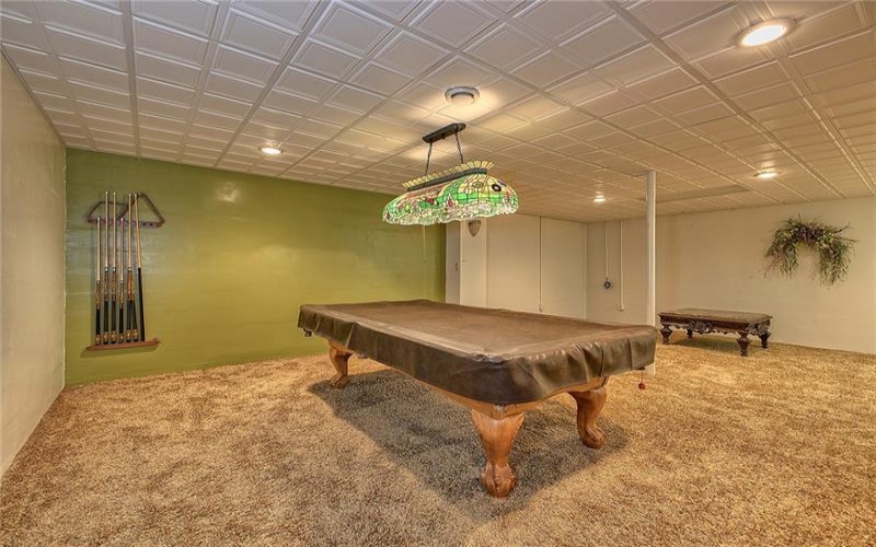 1061 Frye Road, Jeannette, 15644, 4 Bedrooms Bedrooms, 10 Rooms Rooms,3.1 BathroomsBathrooms,Residential,For Sale,Frye Road,1688591