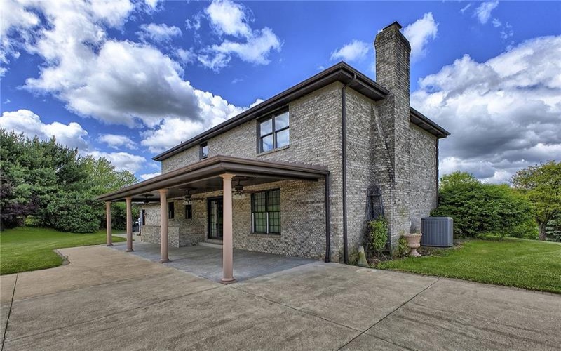 1061 Frye Road, Jeannette, 15644, 4 Bedrooms Bedrooms, 10 Rooms Rooms,3.1 BathroomsBathrooms,Residential,For Sale,Frye Road,1688591