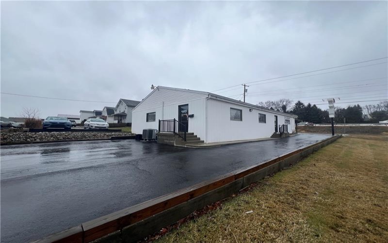 2680 Leechburg Rd, New Kensington, 15068, ,Commercial-industrial-business,For Sale,Leechburg Rd,1688684
