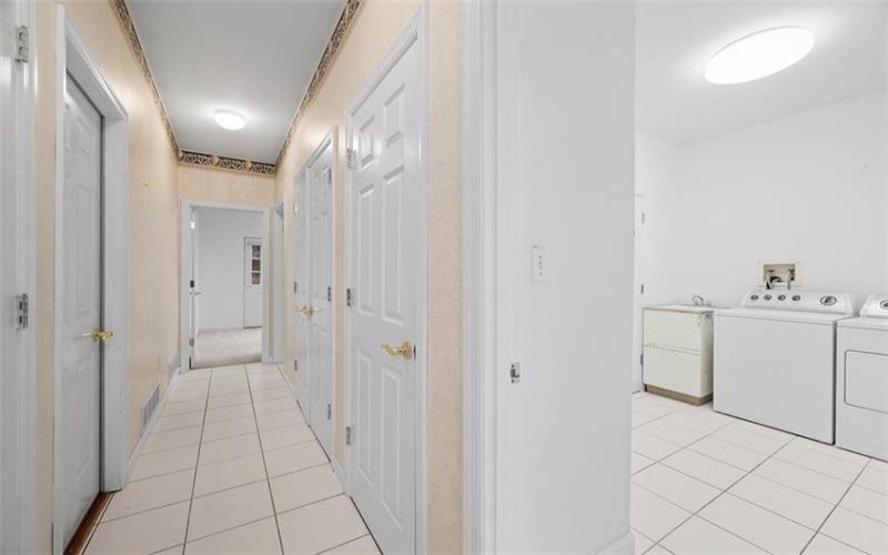 21 Timbercrest Cir, Cecil, 15321, 3 Bedrooms Bedrooms, 11 Rooms Rooms,3.2 BathroomsBathrooms,Residential,For Sale,Timbercrest Cir,1688606