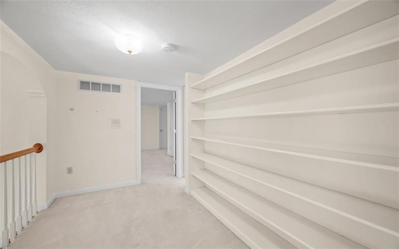 21 Timbercrest Cir, Cecil, 15321, 3 Bedrooms Bedrooms, 11 Rooms Rooms,3.2 BathroomsBathrooms,Residential,For Sale,Timbercrest Cir,1688606