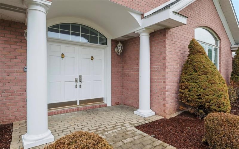 21 Timbercrest Cir, Cecil, 15321, 3 Bedrooms Bedrooms, 11 Rooms Rooms,3.2 BathroomsBathrooms,Residential,For Sale,Timbercrest Cir,1688606