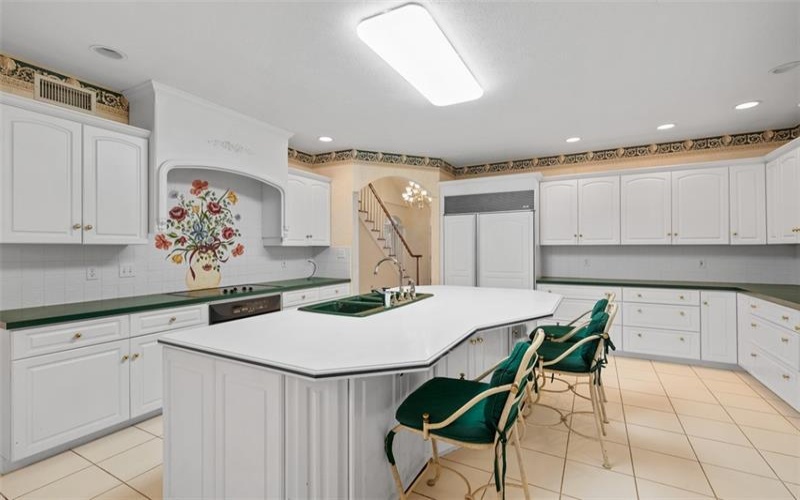 21 Timbercrest Cir, Cecil, 15321, 3 Bedrooms Bedrooms, 11 Rooms Rooms,3.2 BathroomsBathrooms,Residential,For Sale,Timbercrest Cir,1688606