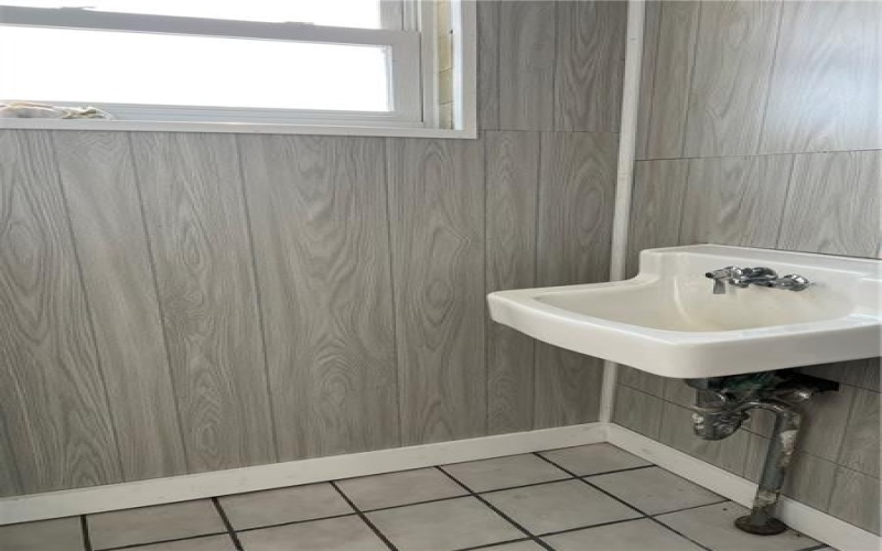 4751 Kendor Drive, New Kensington, 15068, 4 Bedrooms Bedrooms, 10 Rooms Rooms,2.1 BathroomsBathrooms,Residential,For Sale,Kendor Drive,1688651