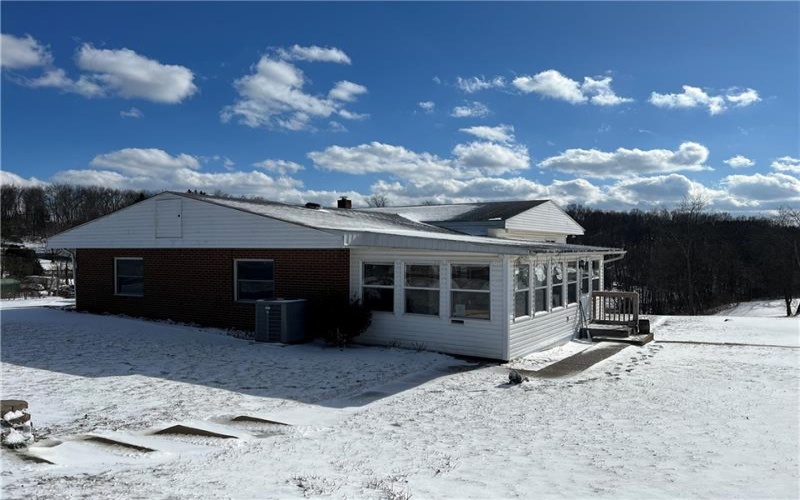 4751 Kendor Drive, New Kensington, 15068, 4 Bedrooms Bedrooms, 10 Rooms Rooms,2.1 BathroomsBathrooms,Residential,For Sale,Kendor Drive,1688651