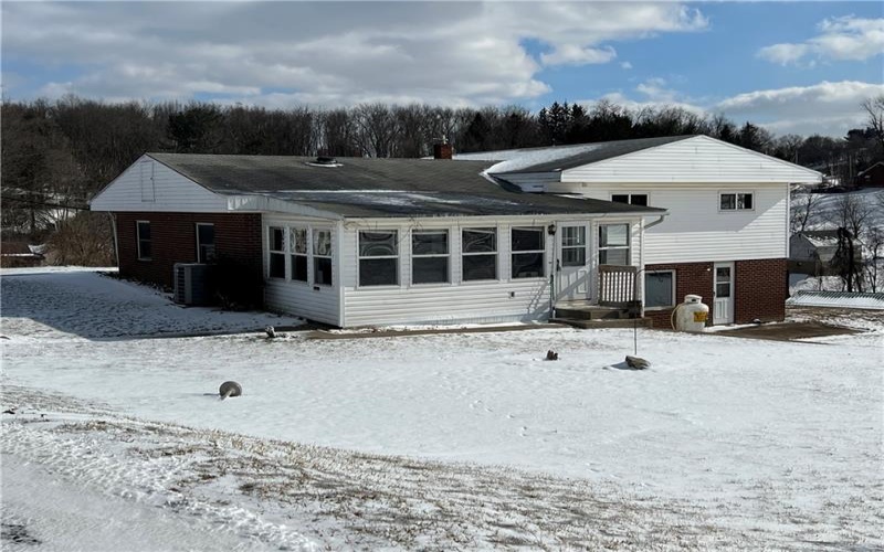 4751 Kendor Drive, New Kensington, 15068, 4 Bedrooms Bedrooms, 10 Rooms Rooms,2.1 BathroomsBathrooms,Residential,For Sale,Kendor Drive,1688651