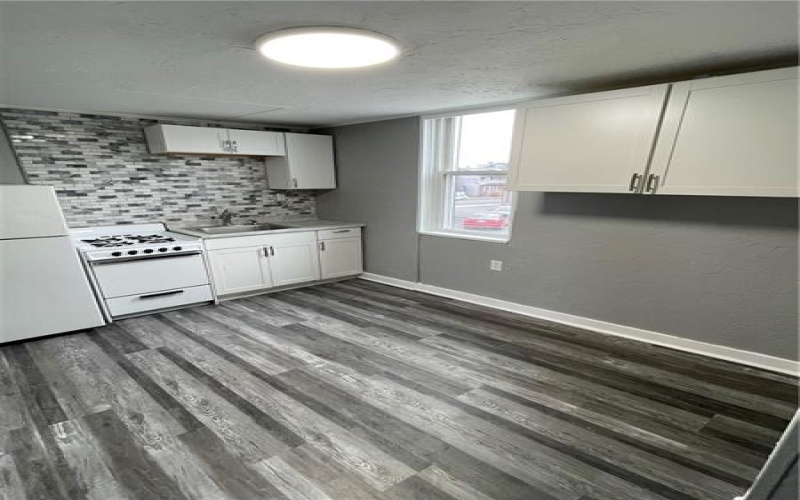 1079 3rd Ave, New Kensington, 15068, 2 Bedrooms Bedrooms, ,1 BathroomBathrooms,Lease,For Sale,3rd Ave,1688807