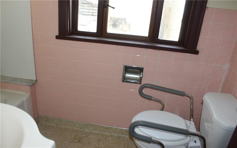 569 Linden Way, Donora, 15033, 2 Bedrooms Bedrooms, 5 Rooms Rooms,1 BathroomBathrooms,Residential,For Sale,Linden Way,1688890