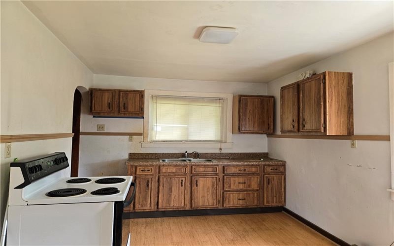 1204 Reeves Avenue, Monessen, 15062, 2 Bedrooms Bedrooms, 6 Rooms Rooms,1 BathroomBathrooms,Residential,For Sale,Reeves Avenue,1688898