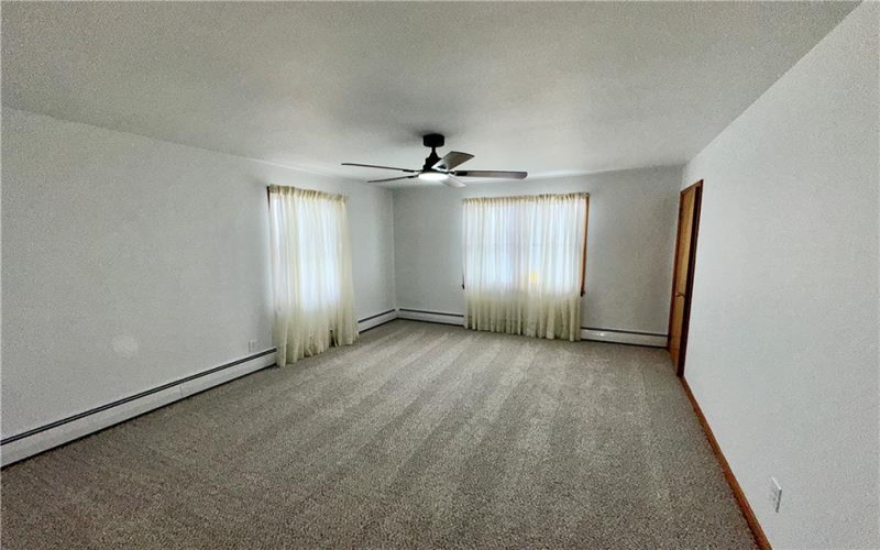 302 Main Street, Masontown, 15461, 4 Bedrooms Bedrooms, 13 Rooms Rooms,2.1 BathroomsBathrooms,Residential,For Sale,Main Street,1688930