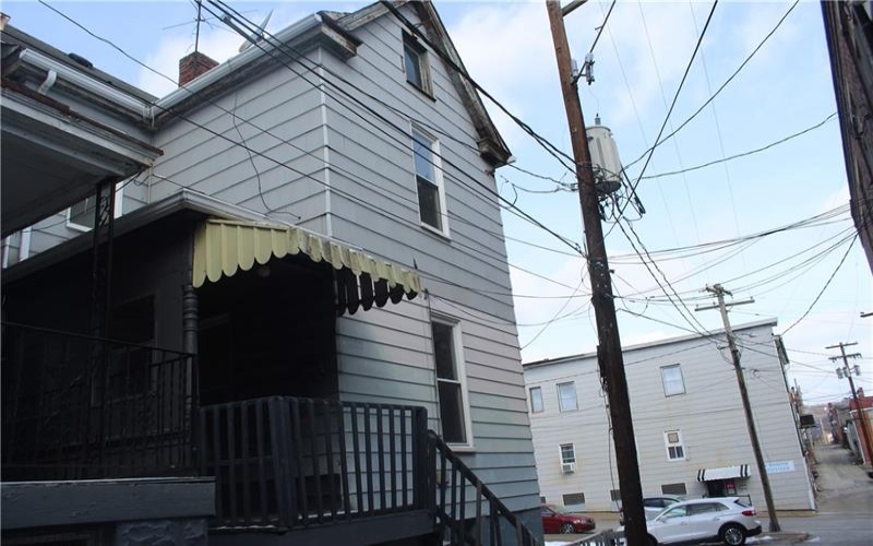 577 Linden Way, Donora, 15033, 2 Bedrooms Bedrooms, 5 Rooms Rooms,1 BathroomBathrooms,Residential,For Sale,Linden Way,1688945