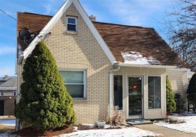 156 Oakland Ave, Uniontown, 15401, 4 Bedrooms Bedrooms, ,2.1 BathroomsBathrooms,Residential,For Sale,Oakland Ave,1688855