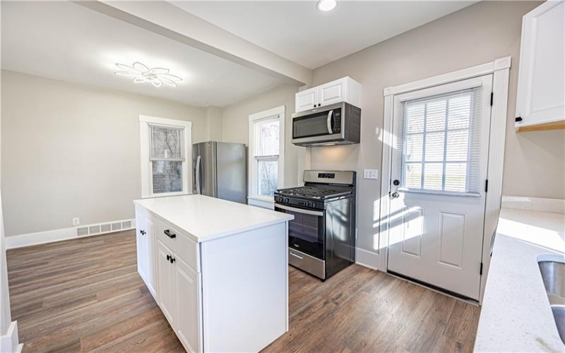1312 Woodmont Ave, New Kensington, 15068, 4 Bedrooms Bedrooms, ,1 BathroomBathrooms,Residential,For Sale,Woodmont Ave,1688947