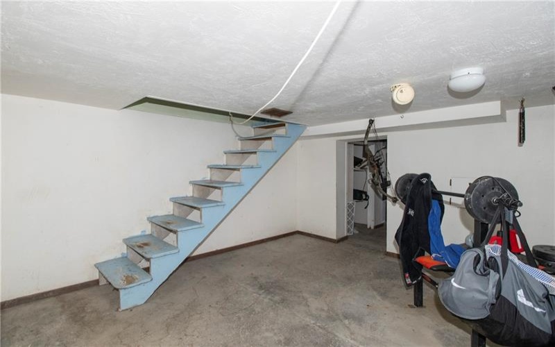 1113 B St, Latrobe, 15650, 2 Bedrooms Bedrooms, 8 Rooms Rooms,2 BathroomsBathrooms,Residential,For Sale,B St,1688809