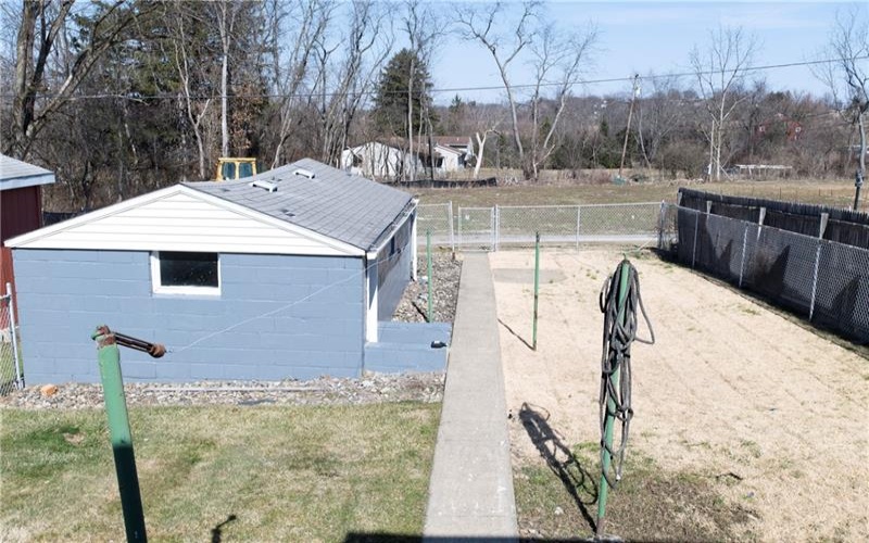 1113 B St, Latrobe, 15650, 2 Bedrooms Bedrooms, 8 Rooms Rooms,2 BathroomsBathrooms,Residential,For Sale,B St,1688809