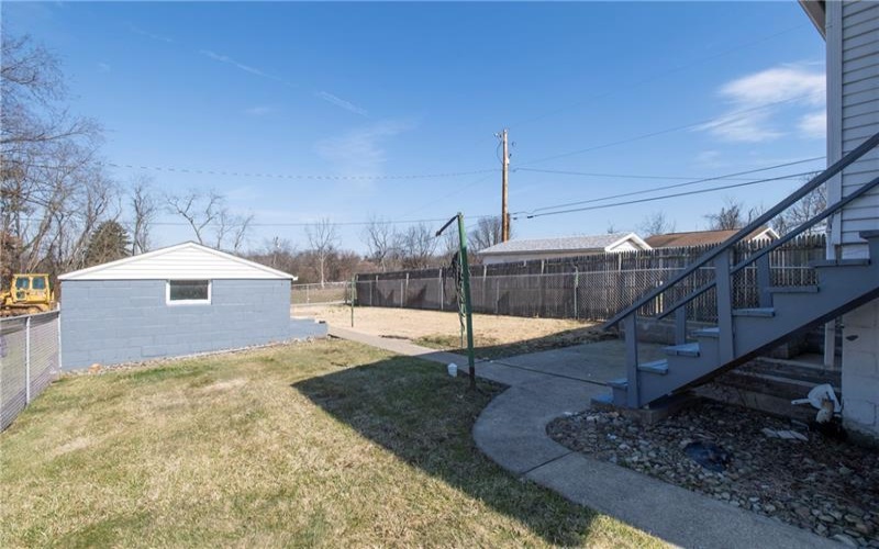 1113 B St, Latrobe, 15650, 2 Bedrooms Bedrooms, 8 Rooms Rooms,2 BathroomsBathrooms,Residential,For Sale,B St,1688809