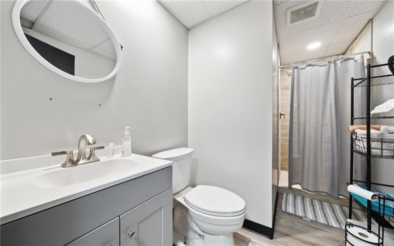 811 Center Avenue, New Stanton, 15672, ,Lease,For Sale,Center Avenue,1689083