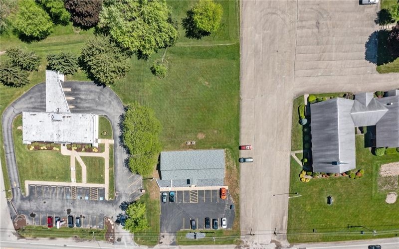 811 Center Avenue, New Stanton, 15672, ,Lease,For Sale,Center Avenue,1689083