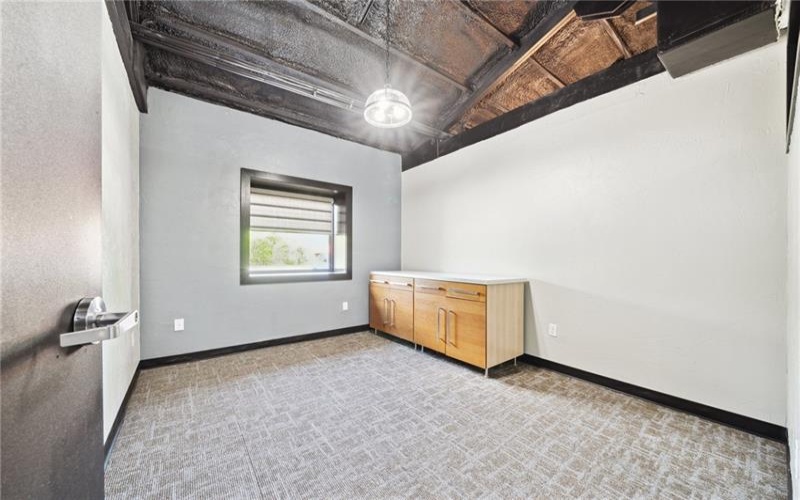 811 Center Avenue, New Stanton, 15672, ,Lease,For Sale,Center Avenue,1689083