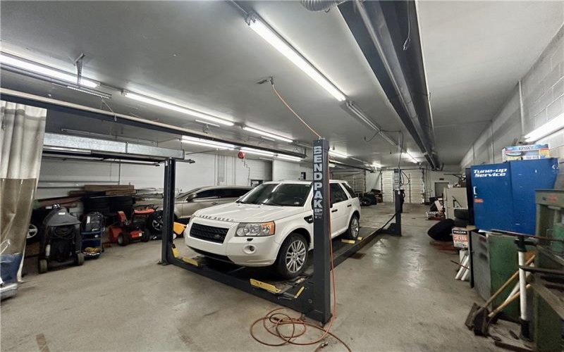 340 Industrial Blvd, New Kensington, 15068, ,Commercial-industrial-business,For Sale,Industrial Blvd,1689090