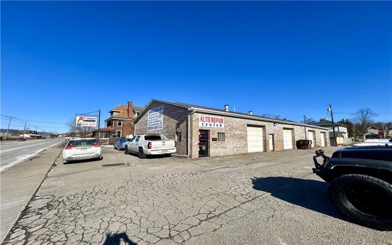 340 Industrial Blvd, New Kensington, 15068, ,Commercial-industrial-business,For Sale,Industrial Blvd,1689090