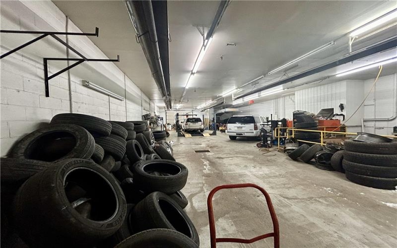 340 Industrial Blvd, New Kensington, 15068, ,Commercial-industrial-business,For Sale,Industrial Blvd,1689090