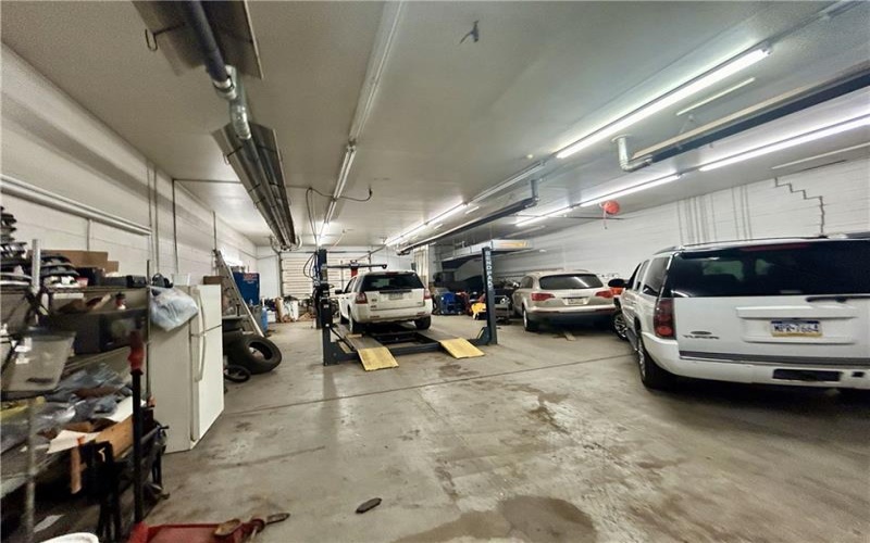 340 Industrial Blvd, New Kensington, 15068, ,Commercial-industrial-business,For Sale,Industrial Blvd,1689090