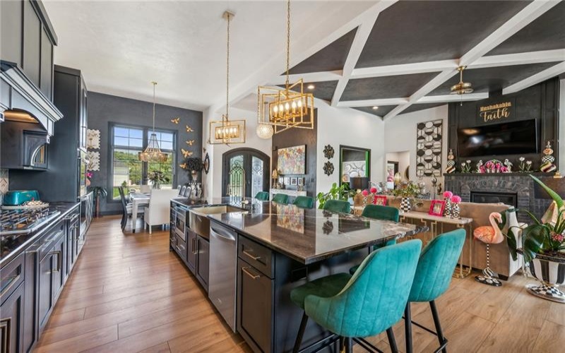 7858 Oscar Ct, Irwin, 15642, 4 Bedrooms Bedrooms, 10 Rooms Rooms,3.1 BathroomsBathrooms,Residential,For Sale,Oscar Ct,1689007