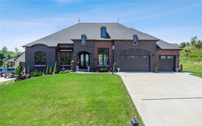 7858 Oscar Ct, Irwin, 15642, 4 Bedrooms Bedrooms, 10 Rooms Rooms,3.1 BathroomsBathrooms,Residential,For Sale,Oscar Ct,1689007