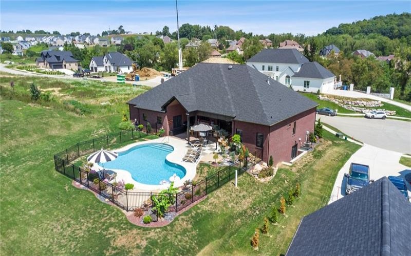 7858 Oscar Ct, Irwin, 15642, 4 Bedrooms Bedrooms, 10 Rooms Rooms,3.1 BathroomsBathrooms,Residential,For Sale,Oscar Ct,1689007