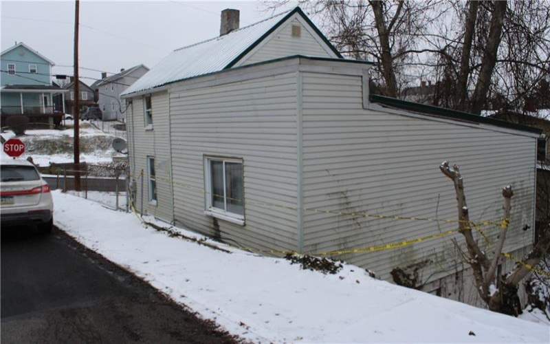 493 Sixth St, Donora, 15033, 5 Bedrooms Bedrooms, 9 Rooms Rooms,1 BathroomBathrooms,Residential,For Sale,Sixth St,1688963