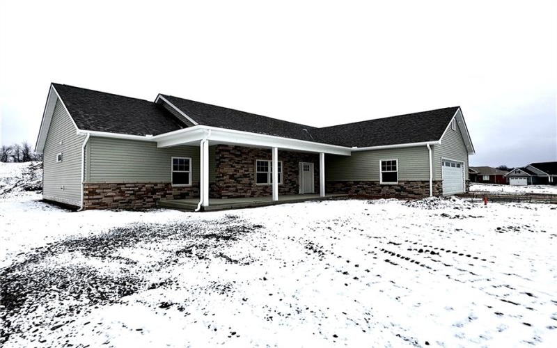 211 Ruby Dr, Uniontown, 15401, 3 Bedrooms Bedrooms, ,2 BathroomsBathrooms,Residential,For Sale,Ruby Dr,1689198