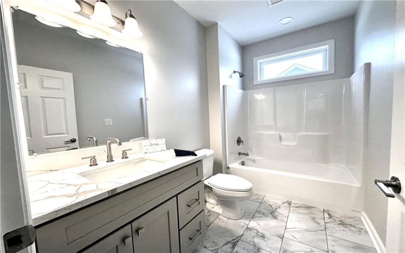 211 Ruby Dr, Uniontown, 15401, 3 Bedrooms Bedrooms, ,2 BathroomsBathrooms,Residential,For Sale,Ruby Dr,1689198