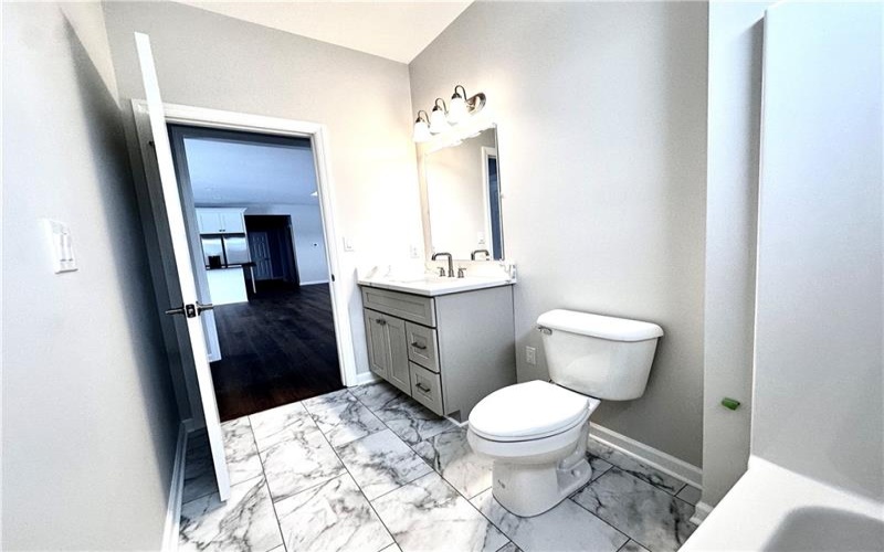 211 Ruby Dr, Uniontown, 15401, 3 Bedrooms Bedrooms, ,2 BathroomsBathrooms,Residential,For Sale,Ruby Dr,1689198