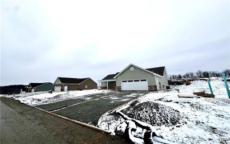 211 Ruby Dr, Uniontown, 15401, 3 Bedrooms Bedrooms, ,2 BathroomsBathrooms,Residential,For Sale,Ruby Dr,1689198