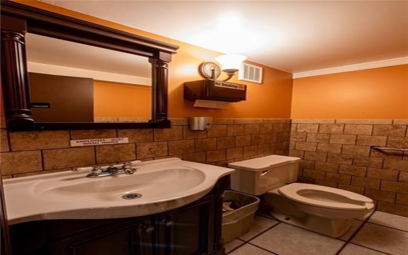 123 Washington Avenue, Vandergrift, 15690, ,Commercial-industrial-business,For Sale,Washington Avenue,1689205