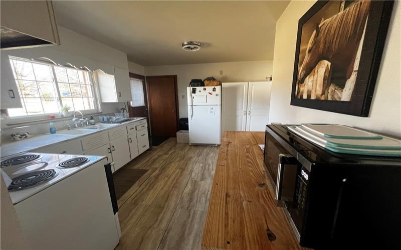 503 Melvin Dr, Greensburg, 15601, 3 Bedrooms Bedrooms, 7 Rooms Rooms,1 BathroomBathrooms,Residential,For Sale,Melvin Dr,1683750